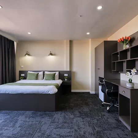 Duck Hotel 3*