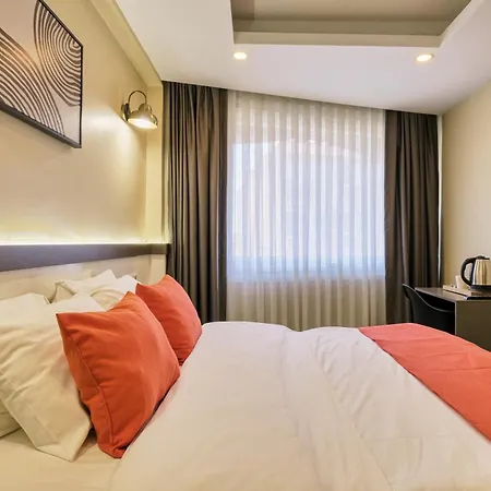 Duck Hotel 3*