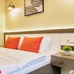 Duck Hotel 3*